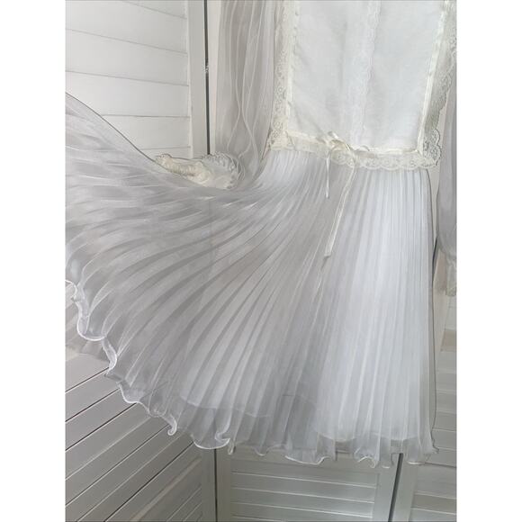 Vintage 70s Girl’s White Ruffle Chiffon Sunday Best Dress Made in USA Union 12 - Picture 5 of 7